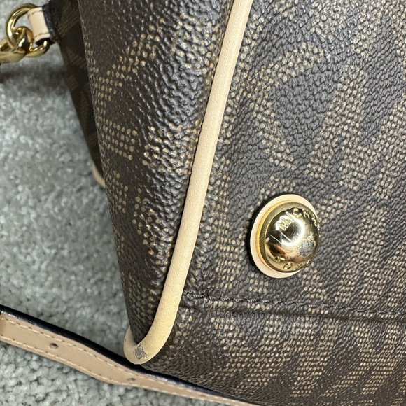 Michael Kors Speedy MK Signature Monogram Logo Satchel Bag with adjustable strap - Picture 12 of 16
